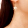 Apolline - Boucles d'oreilles hypoallergéniques pendantes étoiles avec zircon