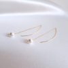 Ayla - Boucles d'oreilles minimaliste chaînes fine et tiges avec perles swarovski