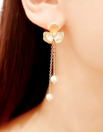 Capucine - Boucles d'oreilles mariage champêtre fleurs et chaînes avec perles