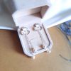 Capucine - Boucles d'oreilles mariage fleurs et chaînes avec perles