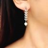 Laurie 4 – Boucles d’oreilles feuilles de laurier plaqué Or avec perles Swarovski