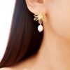 Léa - Boucles d'oreilles feuilles plaqué Or avec perles d'eau douce naturelles