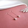 Lou - Boucles d'oreilles mariage minimaliste chaînes longues avec perles Swarovski