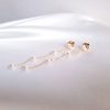 Nour - Boucles d'oreilles mariage minimaliste chaînes longues avec perles Swarovski