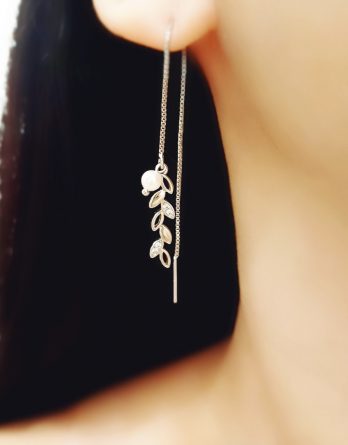 Romy - Chaines d'oreilles avec pendantes feuilles et perles pour mariage champêtre chic